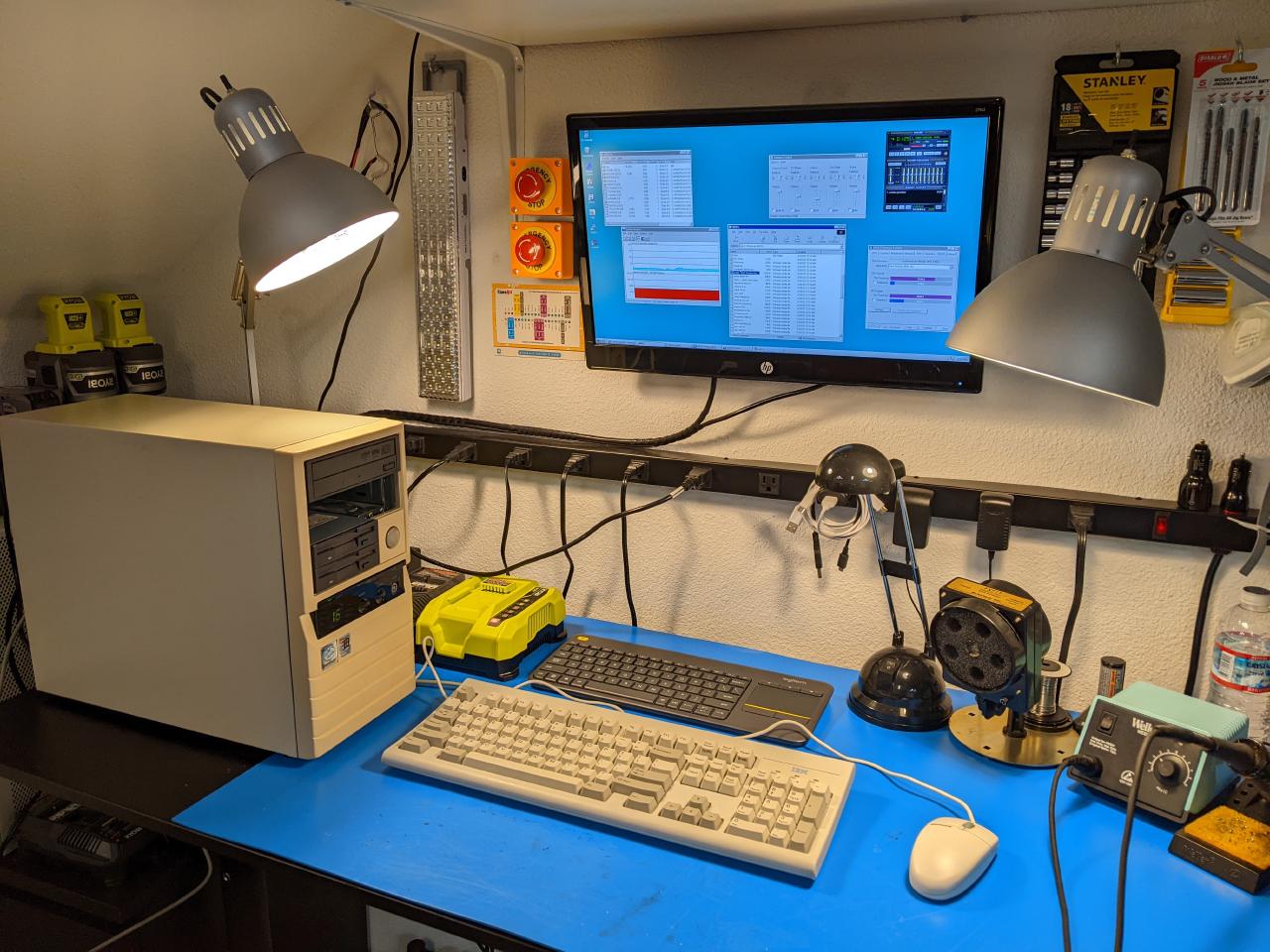 My personal workshop, restoring a vintage PC